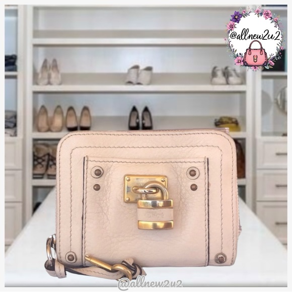 Chloe’ Paddington Leather & Gold Lock and Key Zip Wallet Off White